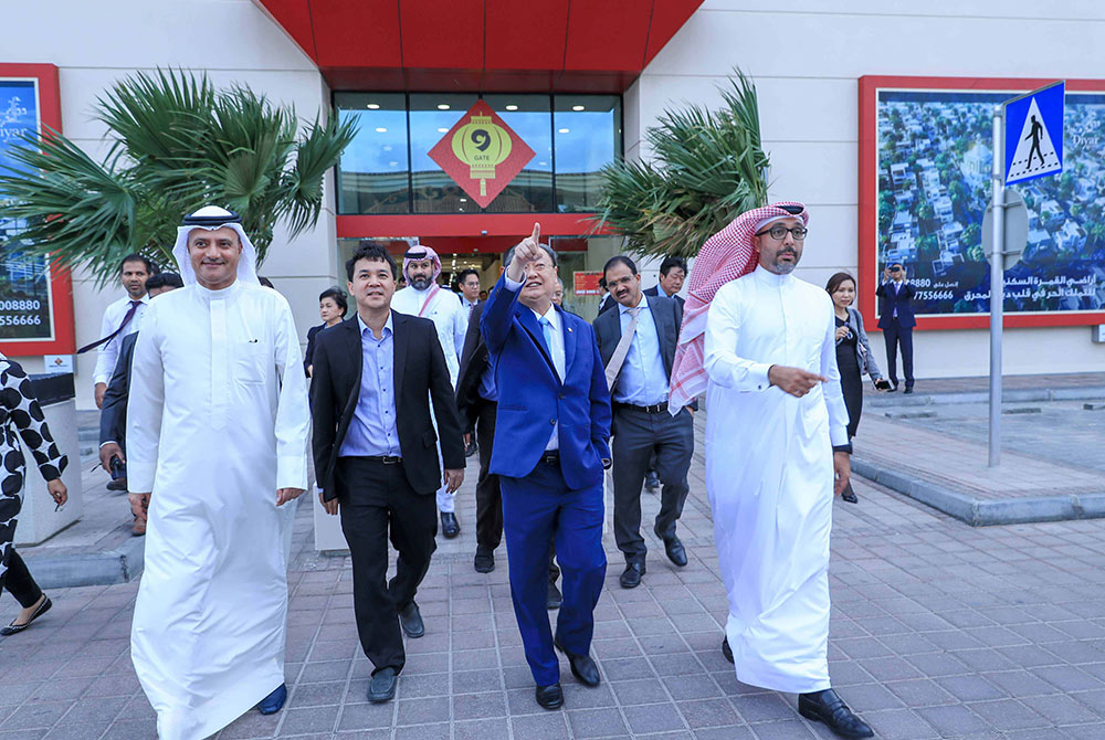 Thailand Ministry visits Thai Mart Bahrain